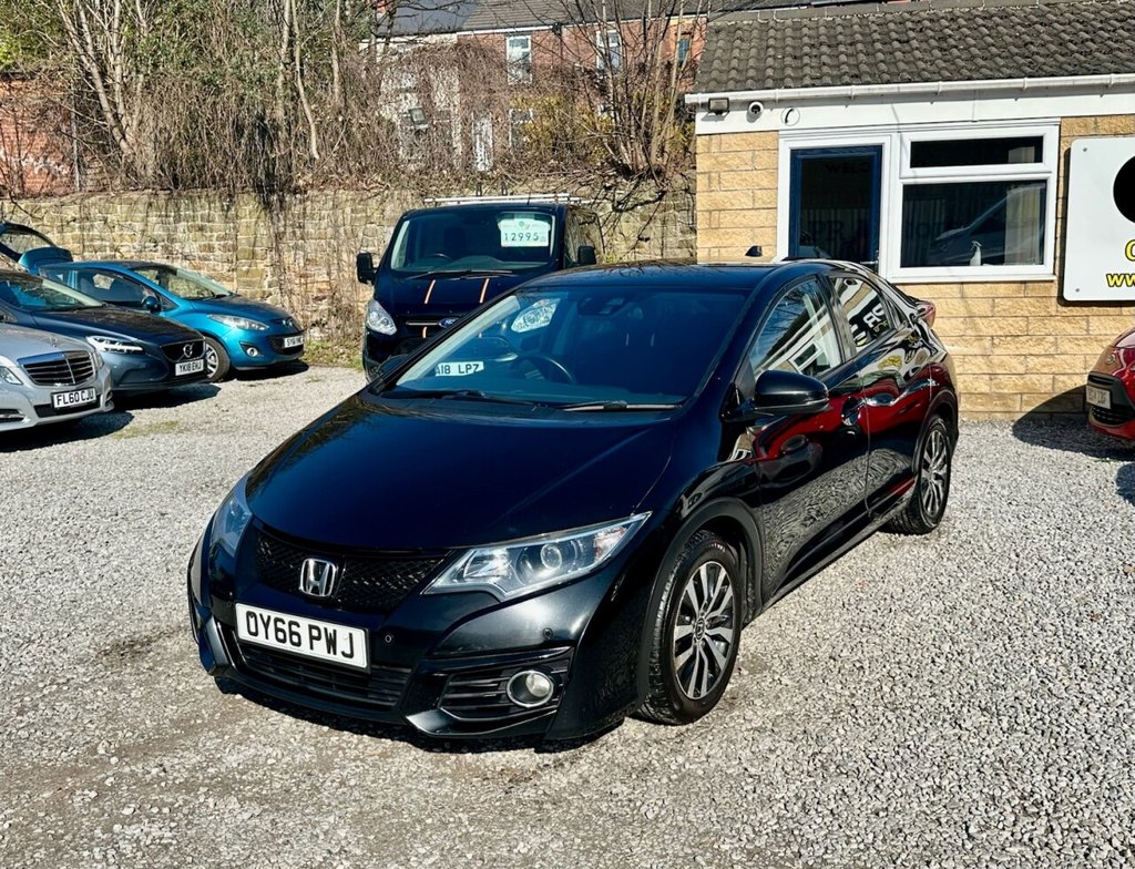 Used Honda Civic 2016 for sale - 77952858: Photo 2