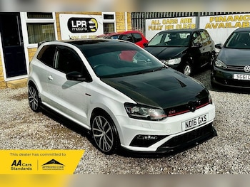 Used Volkswagen Polo 2016 for sale - 76210336: Photo