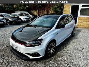 Used Volkswagen Polo 2016 for sale - 76210336: Photo