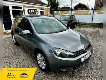 Used Volkswagen Golf 2011 for sale - 76223779: Photo