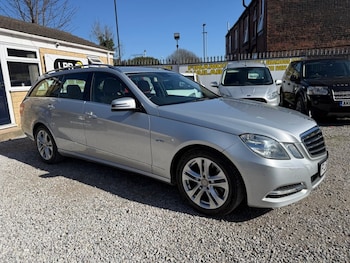 Used Mercedes-Benz E Class 2010 for sale - 78514134: Photo