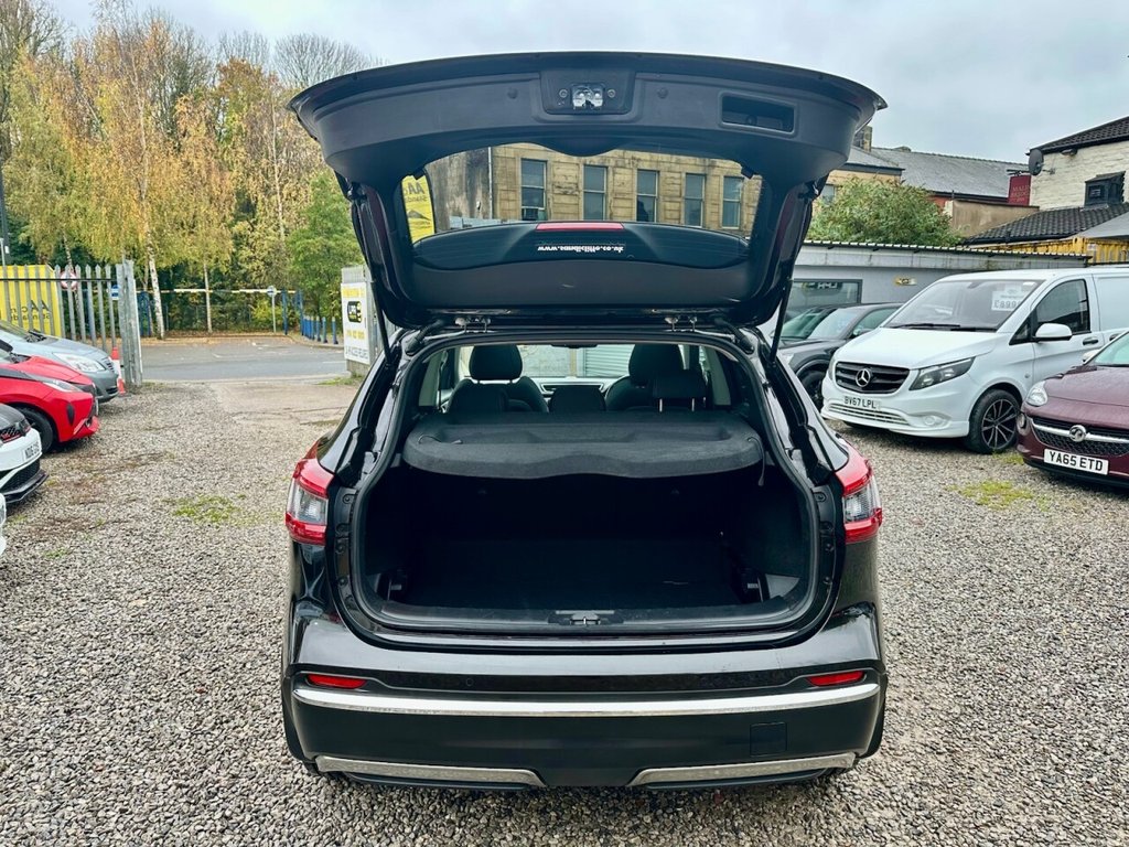 Used Nissan Qashqai 2018 for sale - 76546769: Photo 9