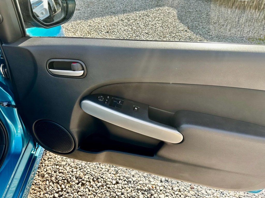 Used Mazda Mazda2 2011 for sale - 76245296: Photo 13