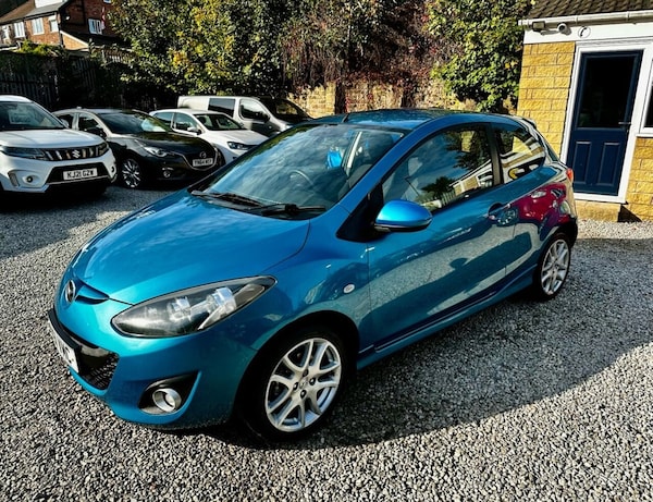 Used Mazda Mazda2 2011 for sale - 76245296: Photo 1