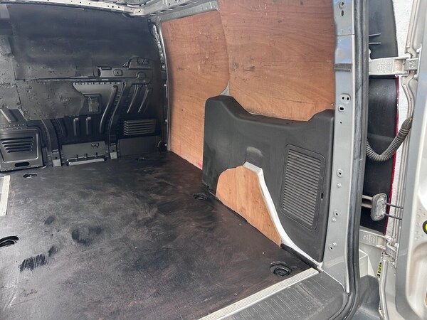 Used Ford Transit Connect 2018 for sale - 76148192: Photo 27