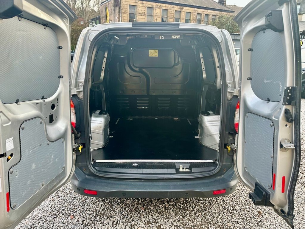 Used Ford Transit Courier 2018 for sale - 78199844: Photo 3