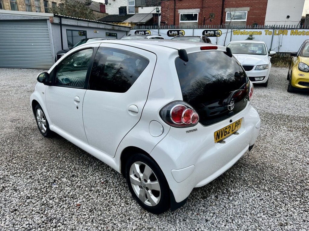 Used Toyota AYGO 2013 for sale - 77276594: Photo 8