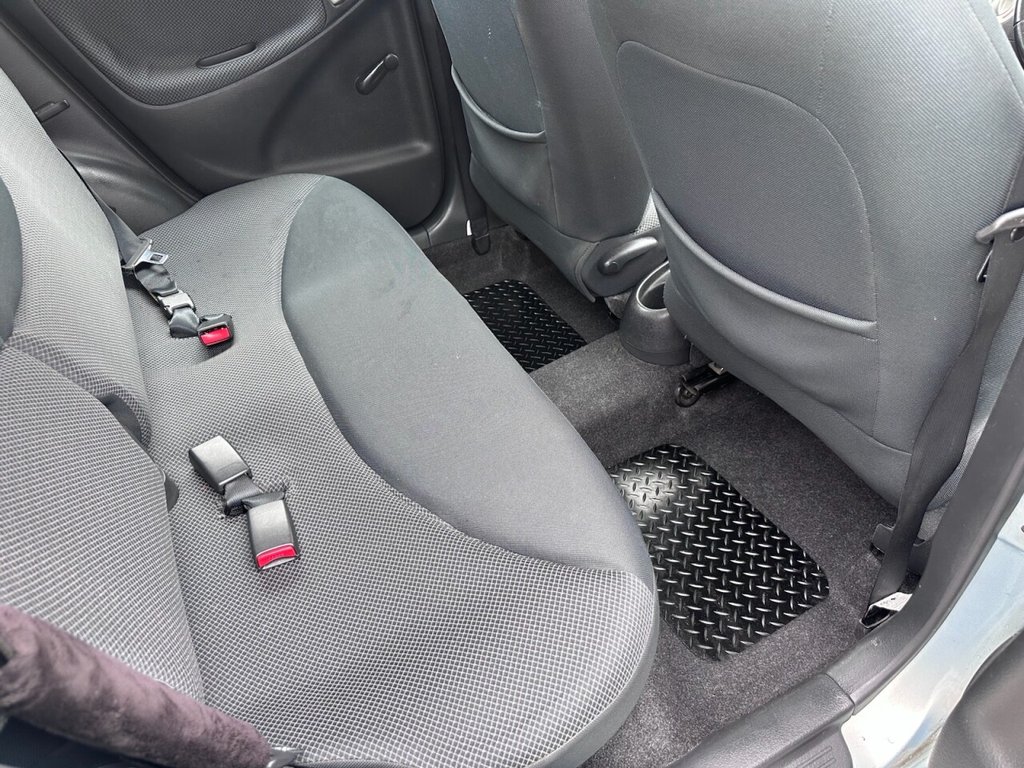 Used Toyota Yaris 2003 for sale - 76147699: Photo 31