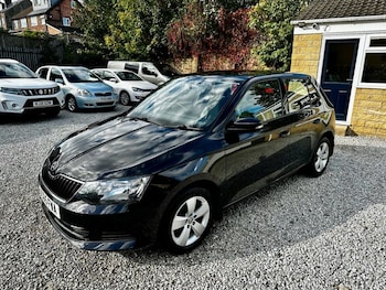 Used Skoda Fabia 2016 for sale - 76185161: Photo 2