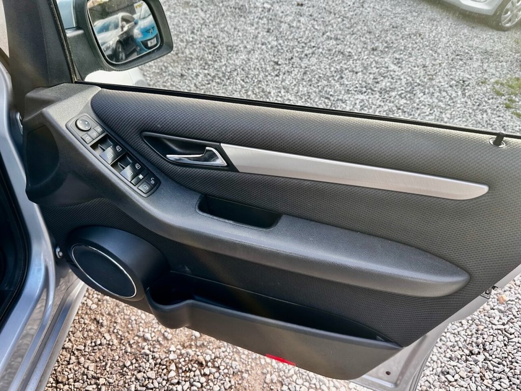 Used Mercedes-Benz A-Class 2010 for sale - 76386442: Photo 10