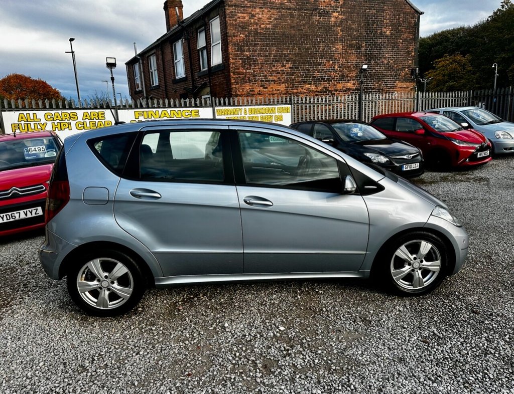 Used Mercedes-Benz A-Class 2010 for sale - 76386442: Photo 4