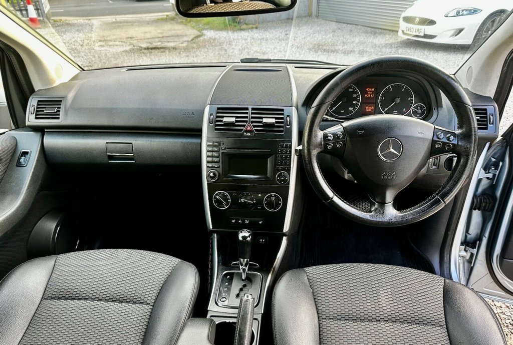 Used Mercedes-Benz A-Class 2010 for sale - 76386442: Photo 8