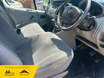 Used Vauxhall Vivaro 2010 for sale - 78702951: Photo