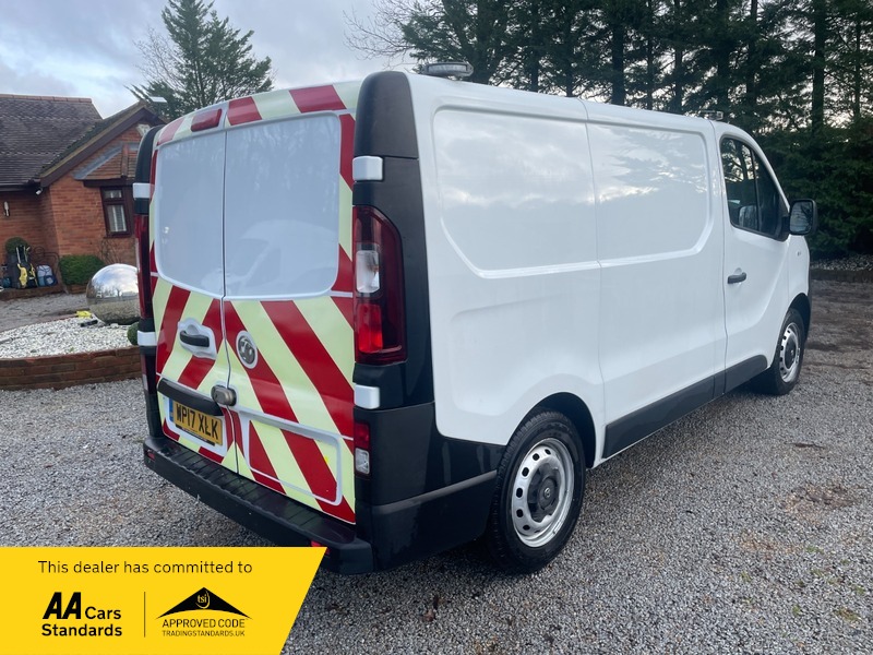 Used Vauxhall Vivaro 2017 for sale - 77227981: Photo 3