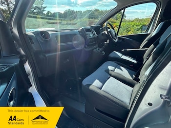 Used Vauxhall Vivaro 2018 for sale - 79612613: Photo
