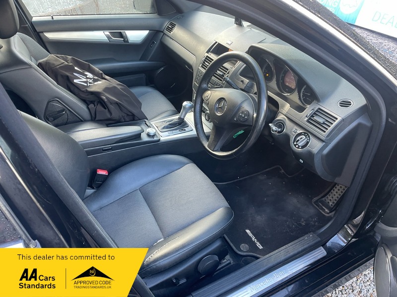 Used Mercedes-Benz C Class 2009 for sale - 76618349: Photo 3