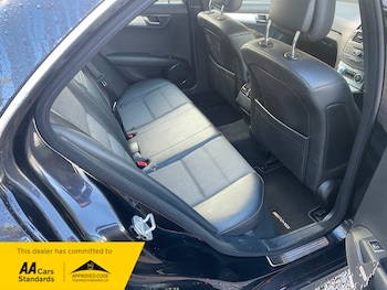 Used Mercedes-Benz C Class 2009 for sale - 76618349: Photo