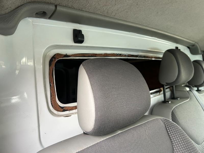 Used Vauxhall Vivaro 2011 for sale - 77632324: Photo 10