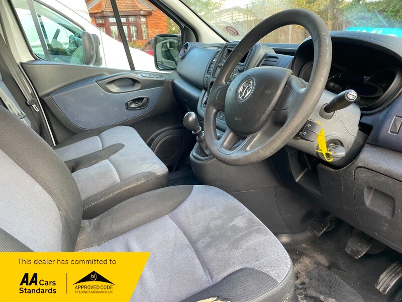 Used Vauxhall Vivaro 2018 for sale - 76618319: Photo 4