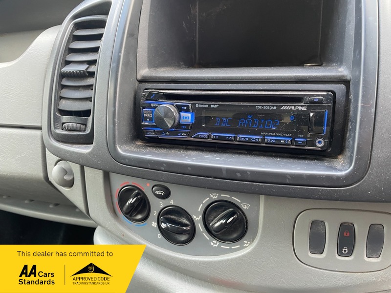 Used Vauxhall Vivaro 2011 for sale - 76712225: Photo 6