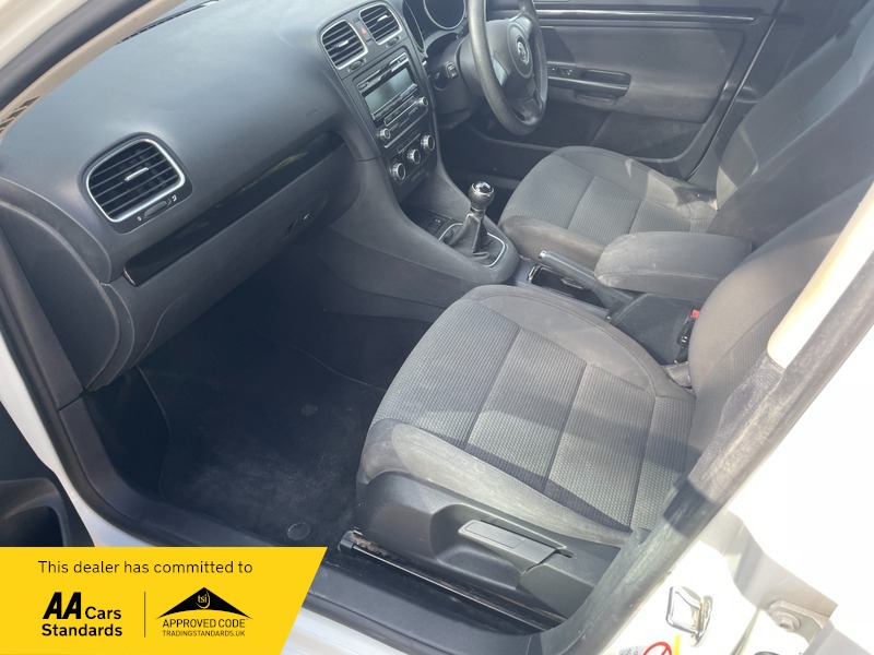 Used Volkswagen Golf 2010 for sale - 76618350: Photo 10