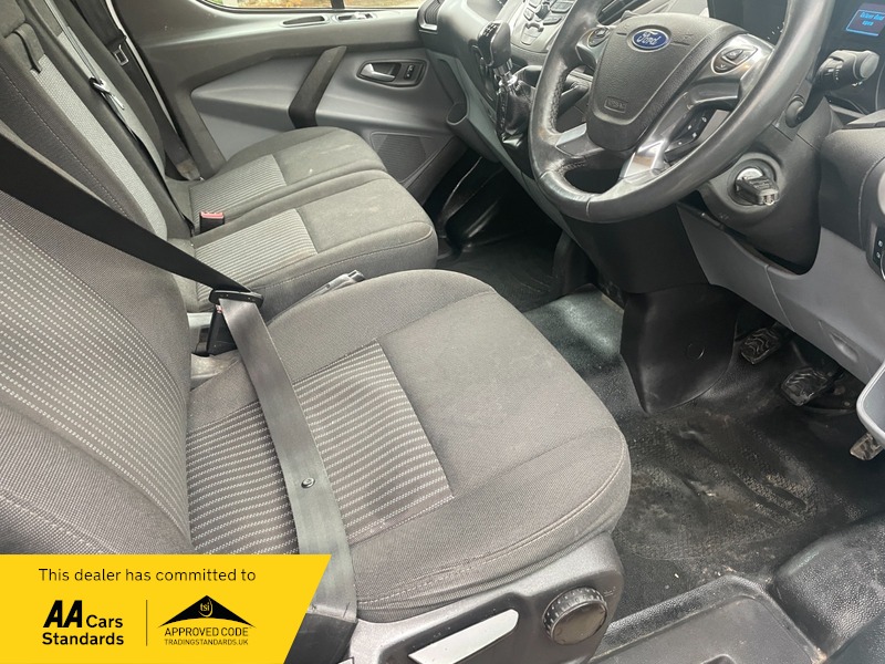 Used Ford Transit Custom 2015 for sale - 76848536: Photo 3