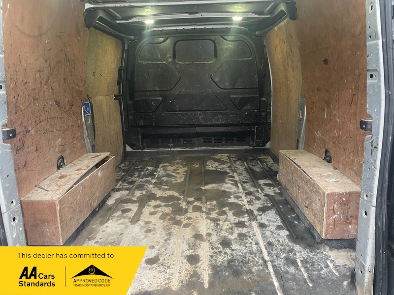 Used Ford Transit Custom 2015 for sale - 76848536: Photo 9
