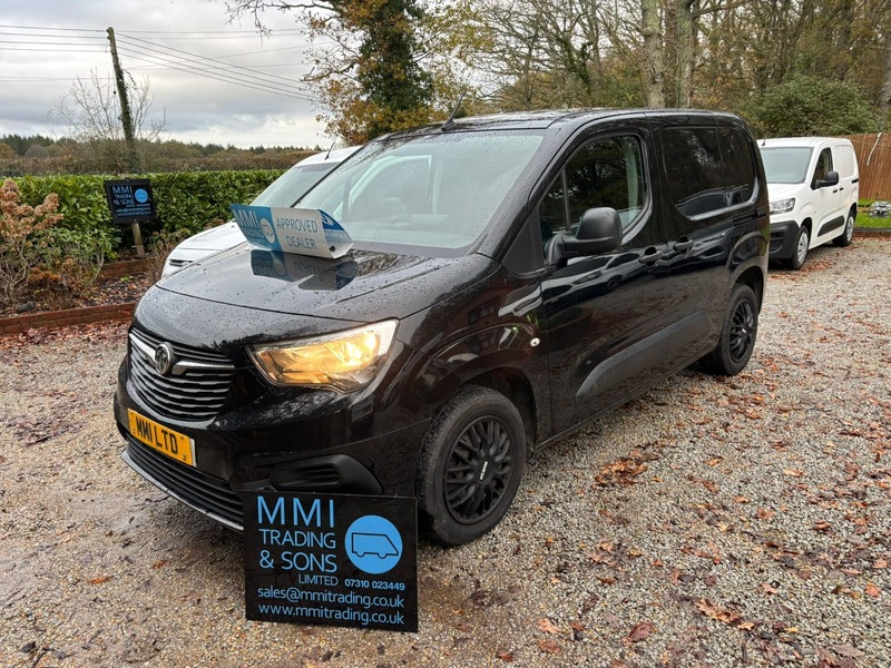 Used Vauxhall Combo 2020 for sale - 76712220: Photo 1