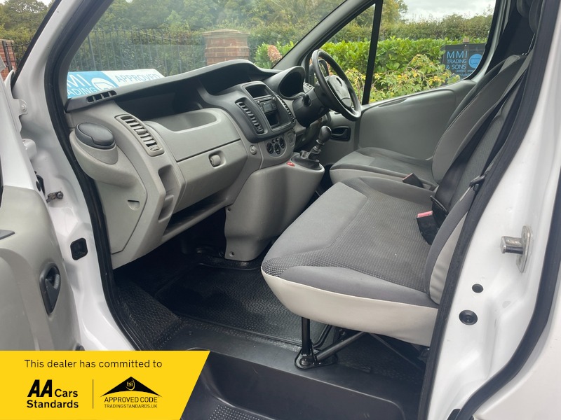 Used Vauxhall Vivaro 2014 for sale - 76618356: Photo 8
