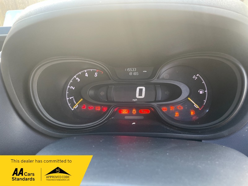 Used Vauxhall Vivaro 2016 for sale - 77228009: Photo 4