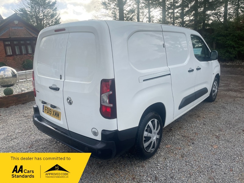 Used Vauxhall Combo 2019 for sale - 76986575: Photo 3