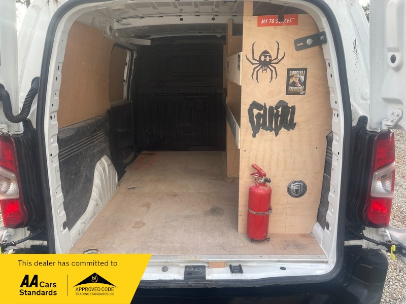 Used Vauxhall Combo 2019 for sale - 76986575: Photo 8