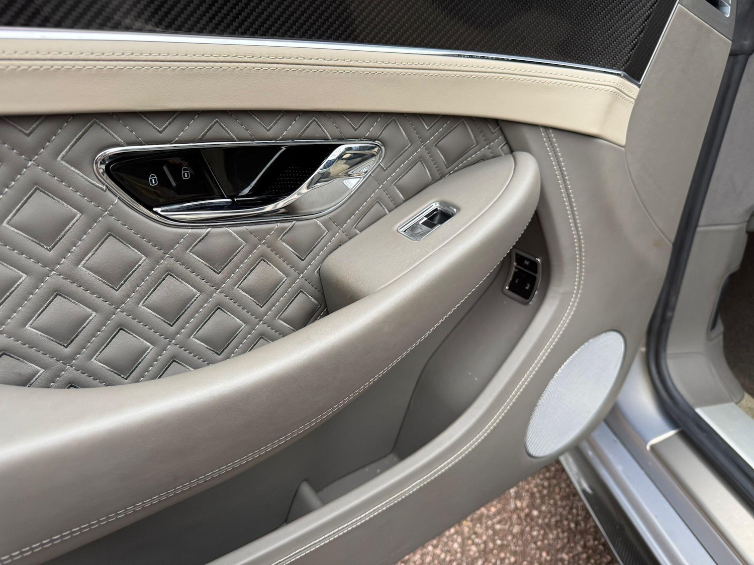 Used Bentley Continental 2022 for sale - 77994300: Photo 11