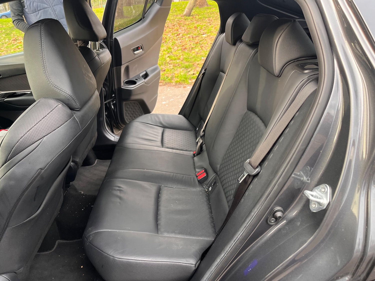 Used Toyota C-HR 2020 for sale - 77427574: Photo 12