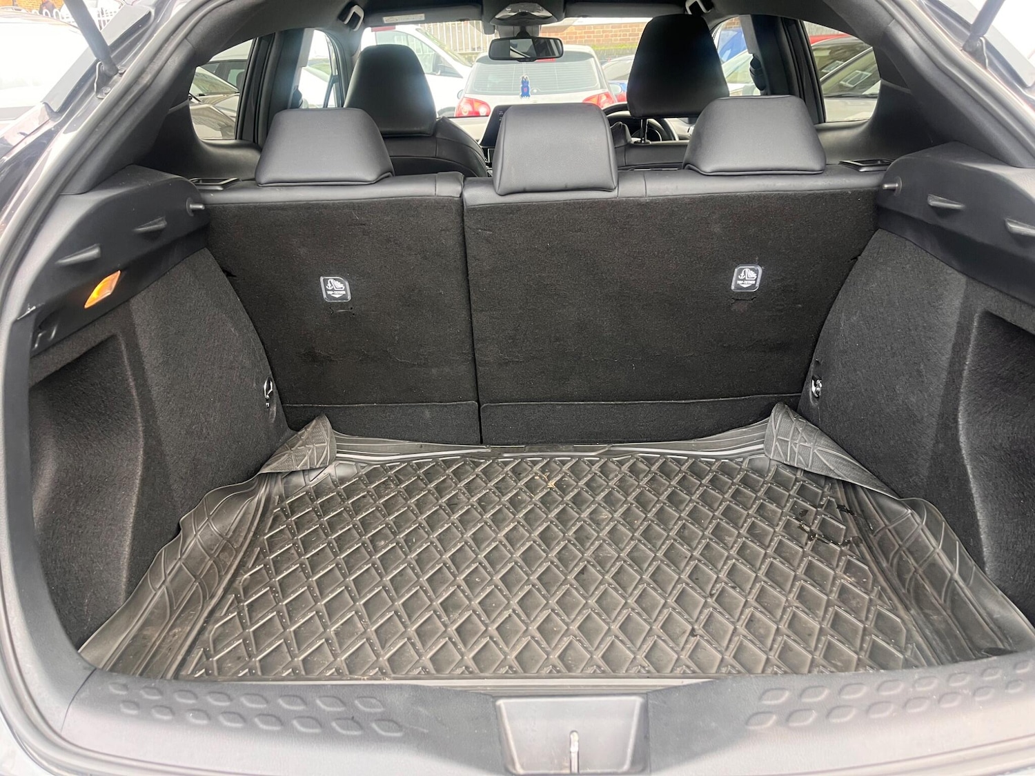 Used Toyota C-HR 2020 for sale - 77427574: Photo 41