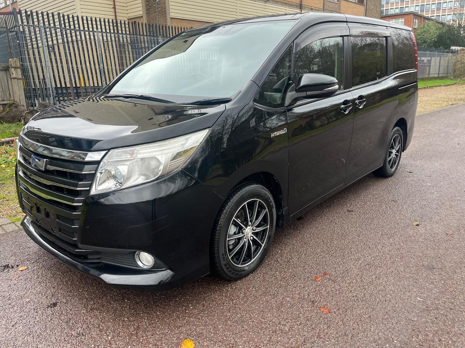 Used Toyota Voxy for sale - 77021164: Photo 22