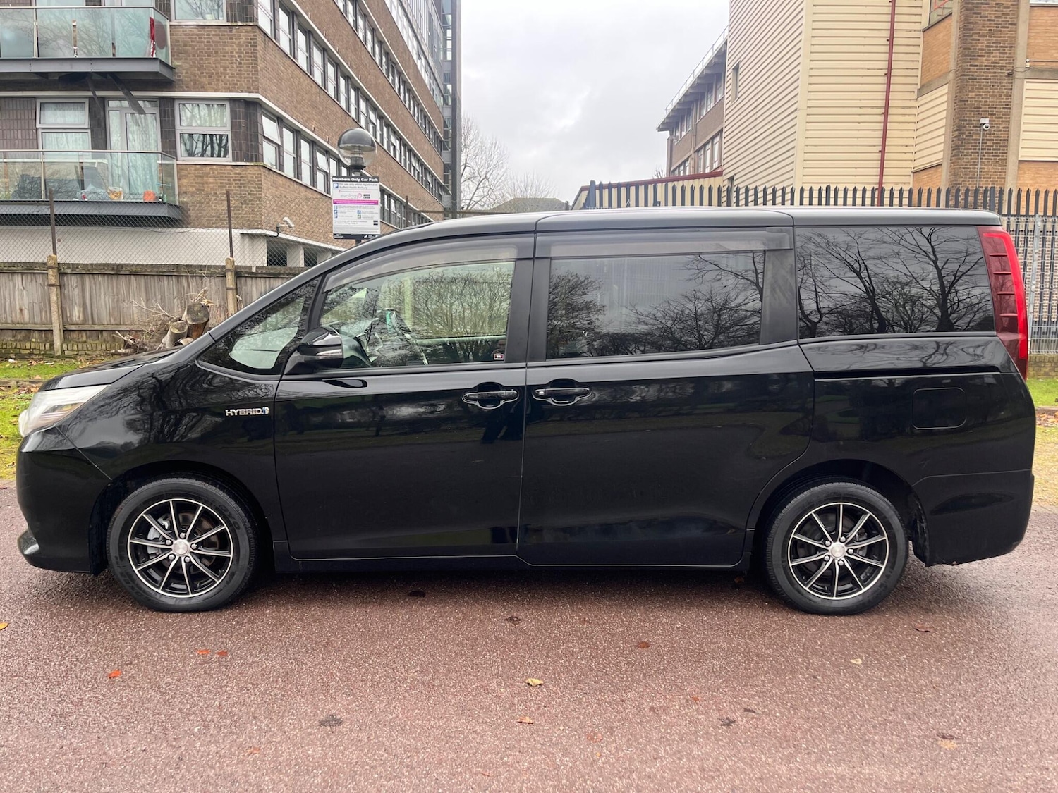 Used Toyota Voxy for sale - 77021164: Photo 25