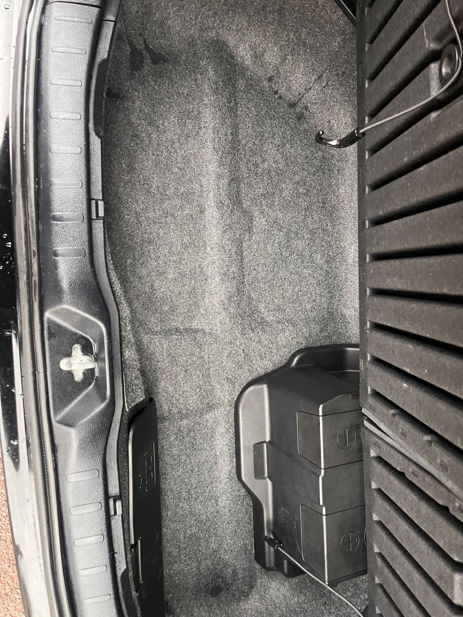 Used Toyota Voxy for sale - 77021164: Photo 32