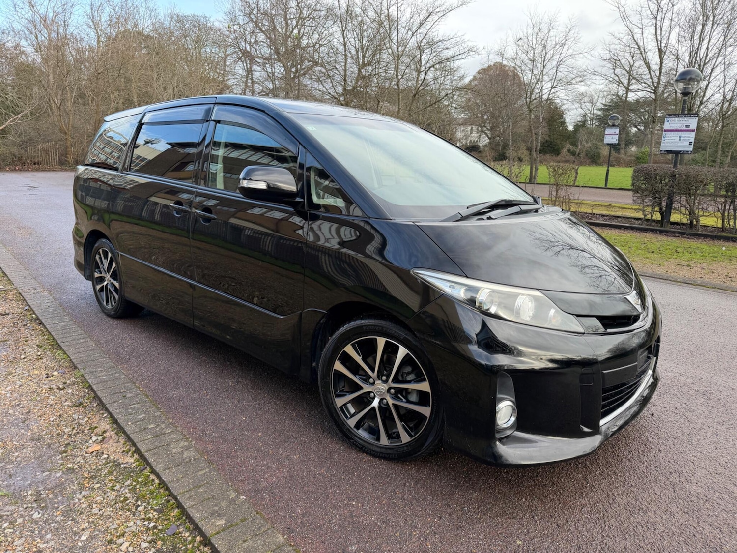 Used Toyota Estima for sale - 77395713: Photo 2