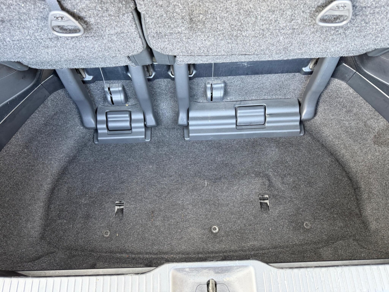 Used Toyota Estima for sale - 77395713: Photo 34