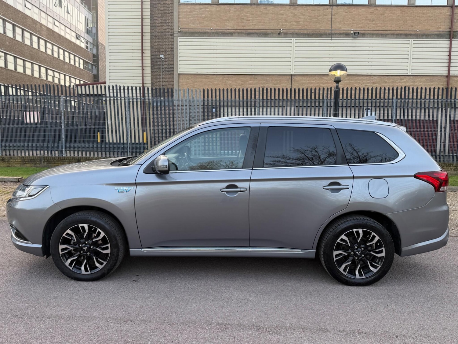 Used Mitsubishi Outlander 2016 for sale - 77768380: Photo 28