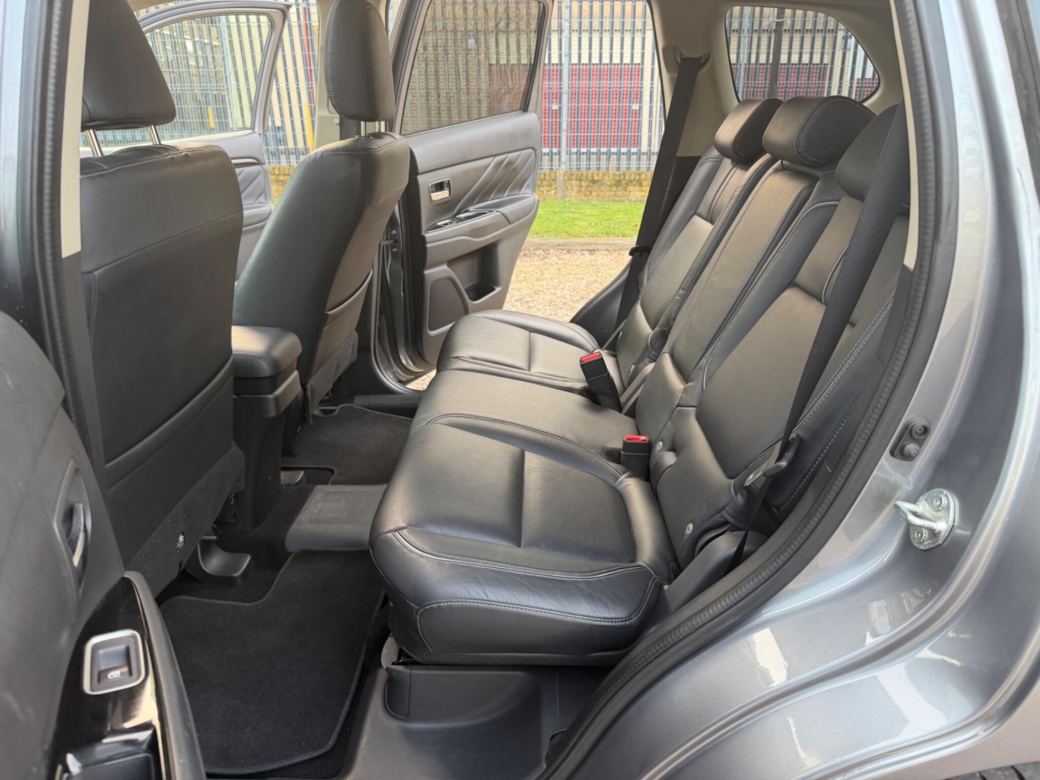 Used Mitsubishi Outlander 2016 for sale - 77768380: Photo 33