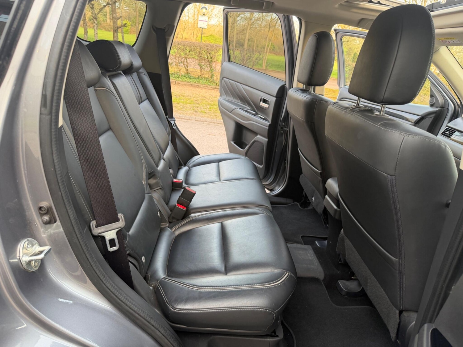 Used Mitsubishi Outlander 2016 for sale - 77768380: Photo 35