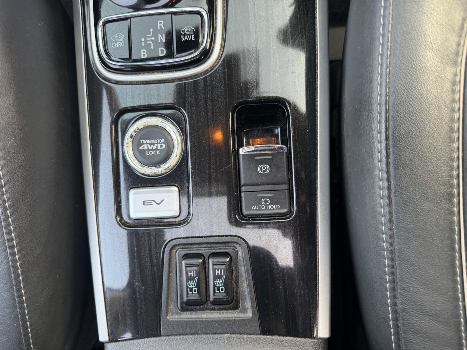 Used Mitsubishi Outlander 2016 for sale - 77768380: Photo 43