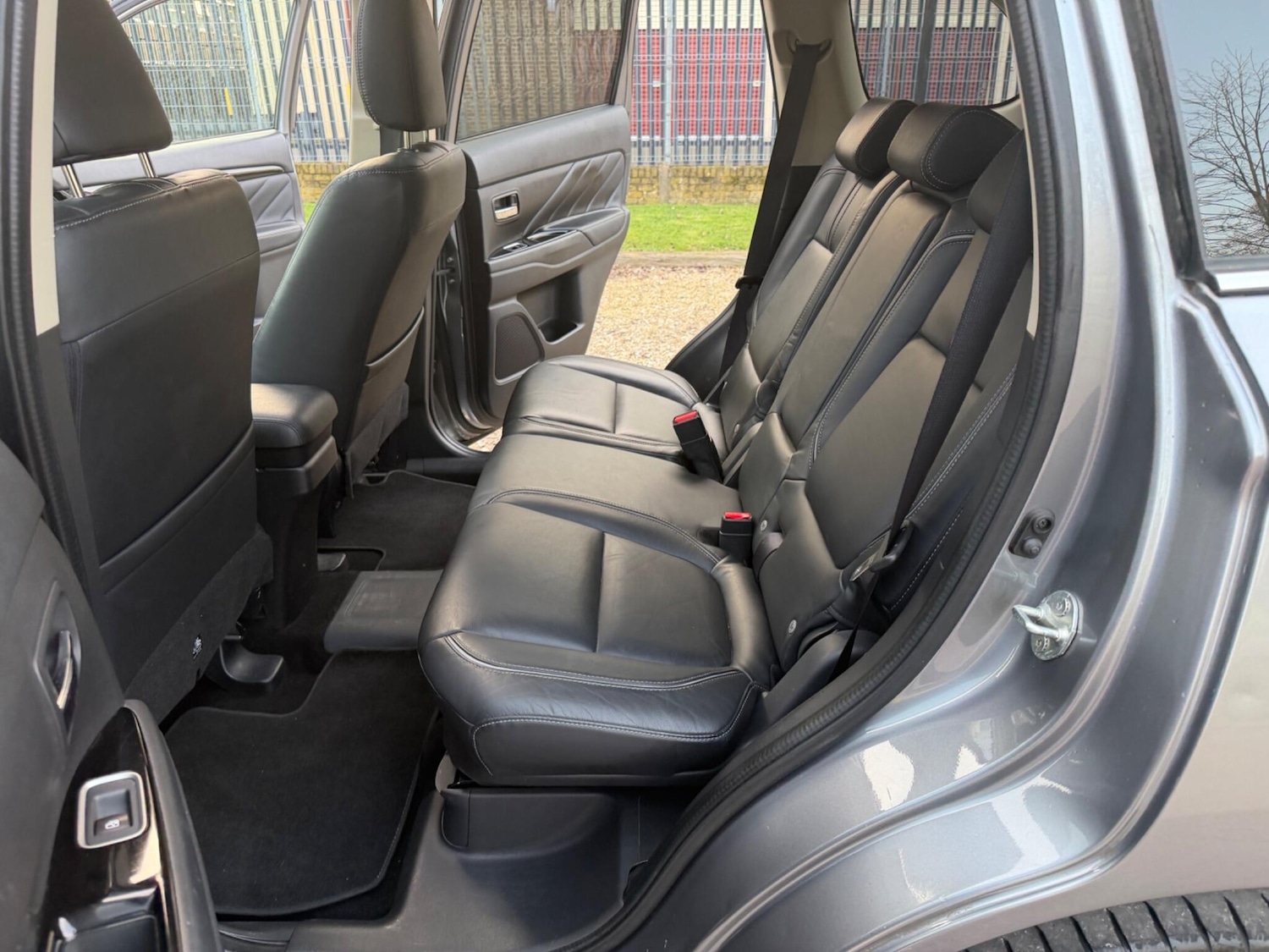 Used Mitsubishi Outlander 2016 for sale - 77768380: Photo 5