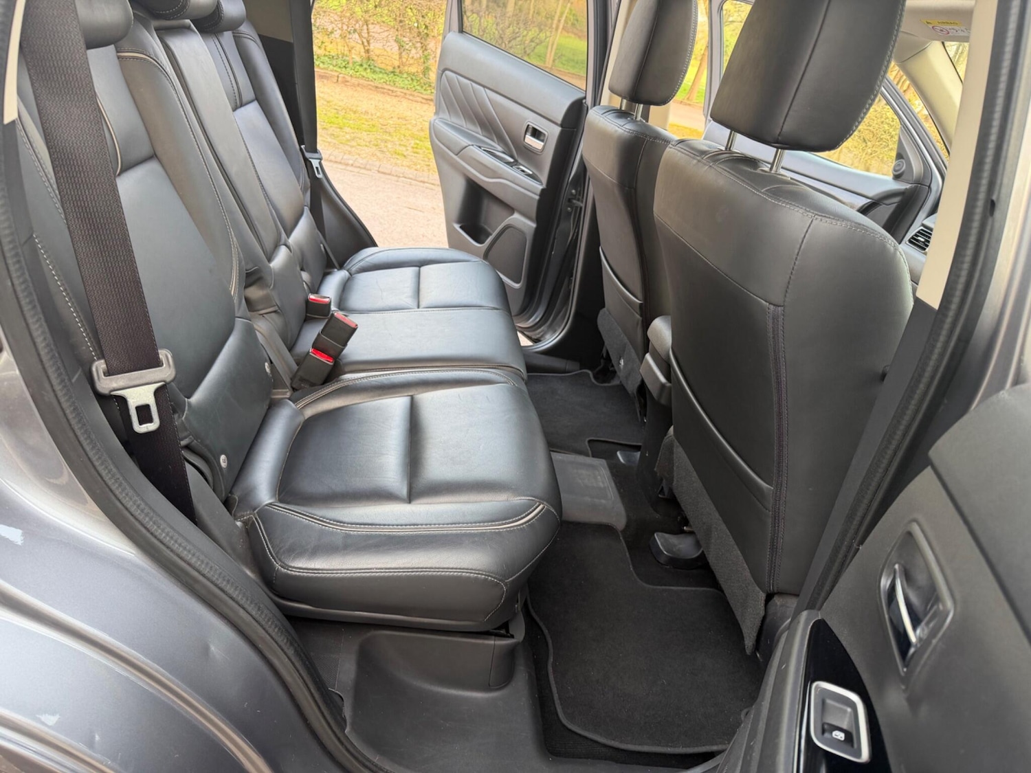 Used Mitsubishi Outlander 2016 for sale - 77768380: Photo 8