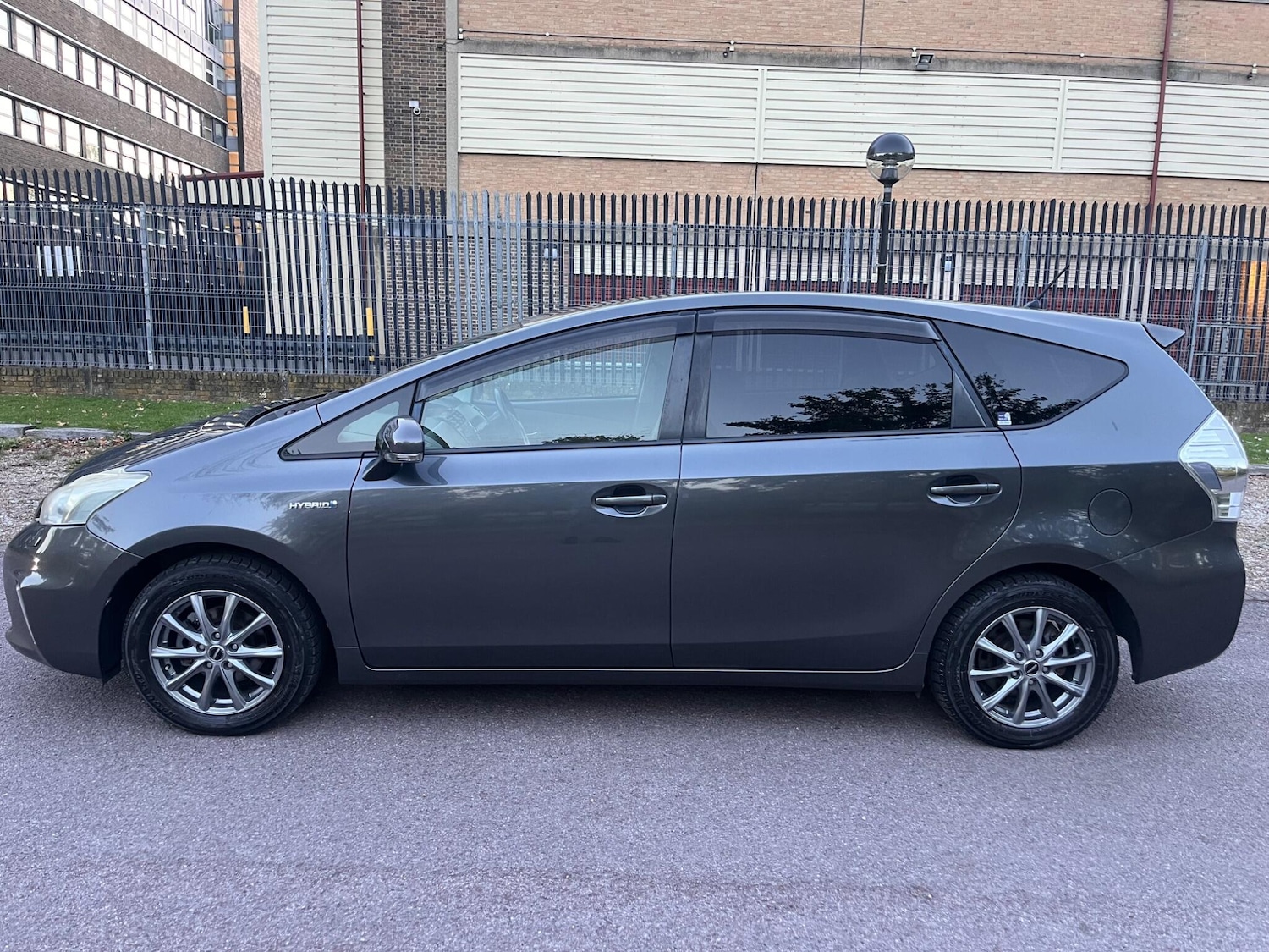 Used Toyota Prius+ for sale - 76441184: Photo 19