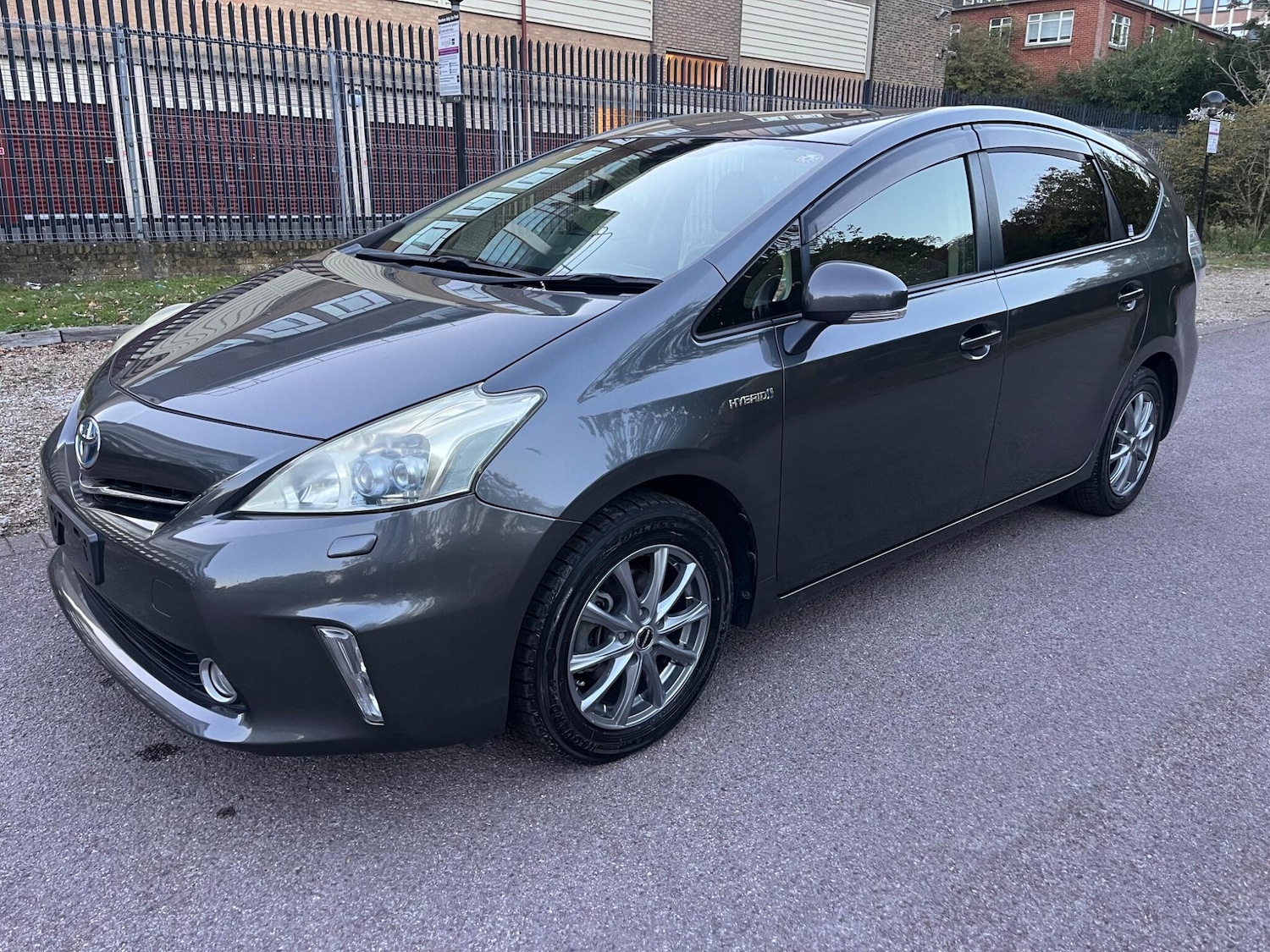 Used Toyota Prius+ for sale - 76441184: Photo 27