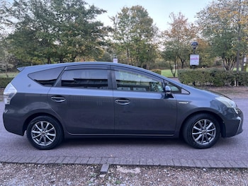 Used Toyota Prius+ 2012 for sale - 76441184: Photo