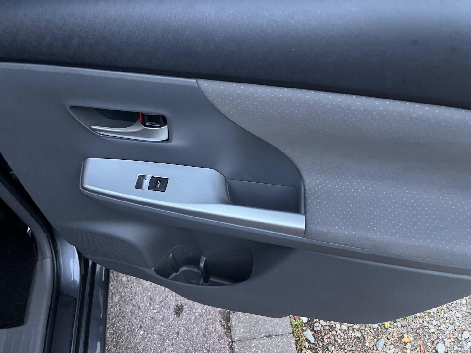 Used Toyota Prius+ for sale - 76441184: Photo 37